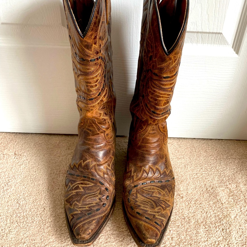 Smooth bottom Dan Post boots